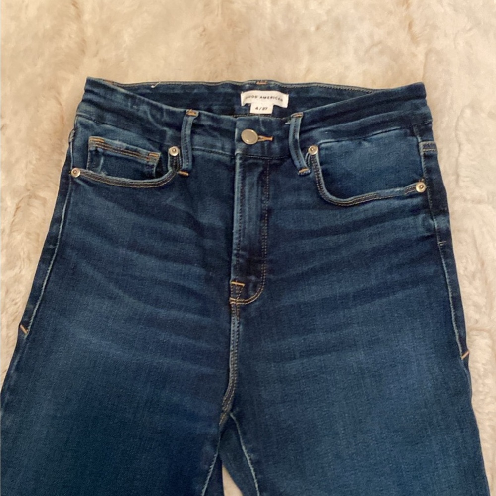 Good American Blue Straight Leg Jeans - Picture 4 of 6